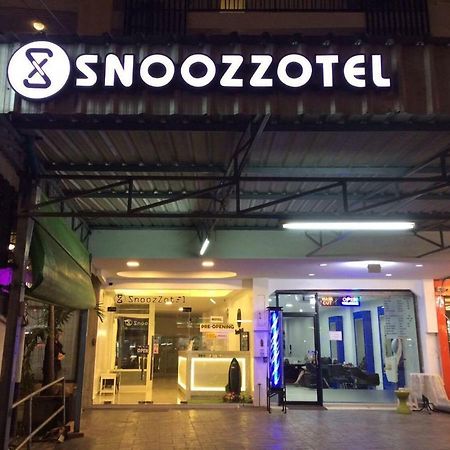 Snoozzotel Pattaya Exterior foto